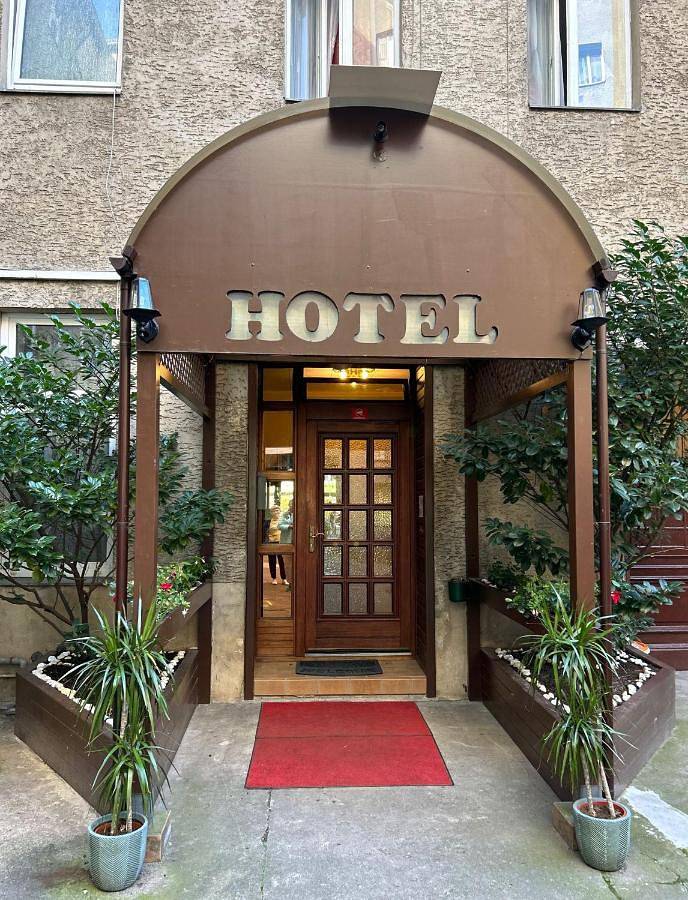 Hotel für 2 Personen, mit Garten und Terrasse in Charlottenburg Berlin