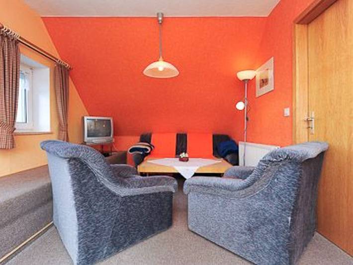 Bauernhof für 4 Personen, mit Garten und Terrasse, kinderfreundlich in Neuharlingersiel - 3