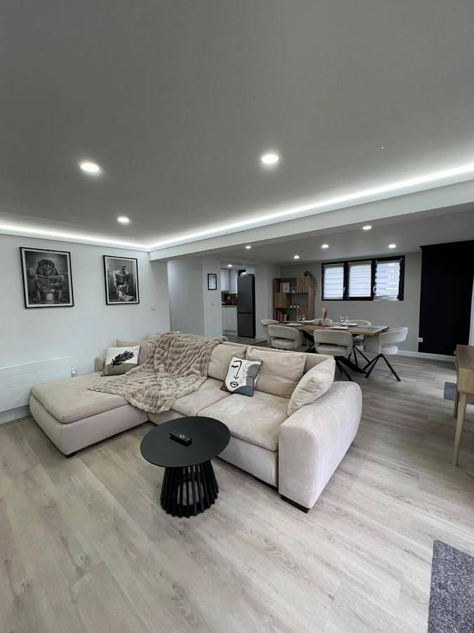 Appartement de vacances pour 7 personnes, avec vue ainsi que jardin et terrasse