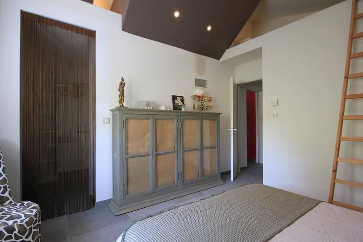 Location de vacances pour 6 personnes, avec Terrasse et Jardin à Villeneuve-lès-Avignon - 4