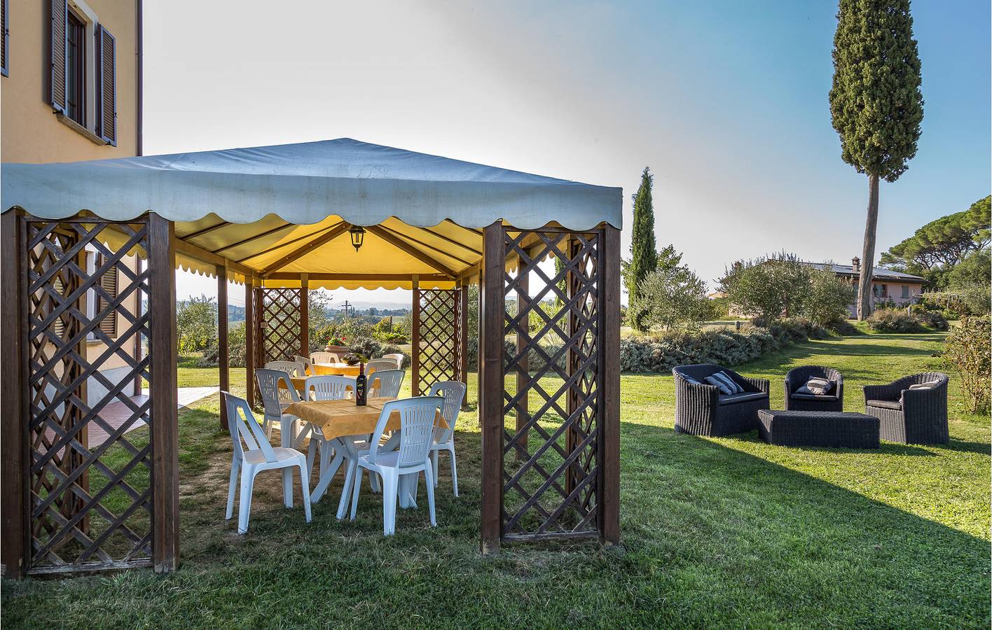 Gartenwohnung mit Pool & Parkplatz in Chiusi, Chianti