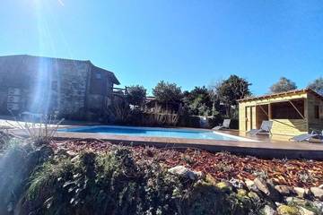 Gîte pour 2 personnes, avec jardin dans Entre Ambos-os-Rios