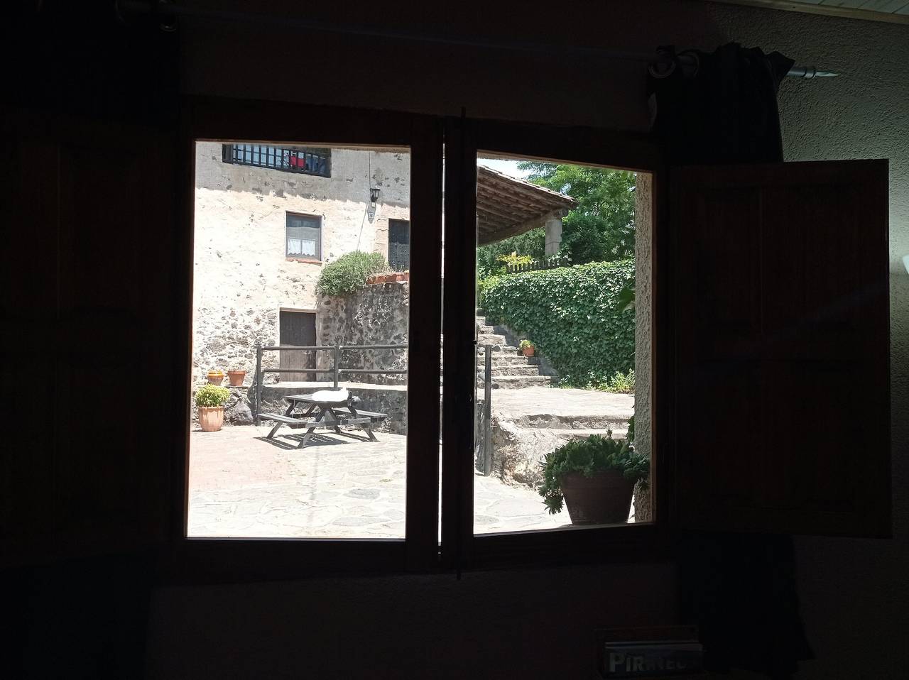 Landhaus für 2 Personen mit Klimaanlage und privatem Garten in Sant Joan les Fonts, Naturpark Zona Volcànica de la Garrotxa