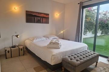 Villa pour 8 Personnes dans Cala Rossa, Lecci, Photo 4