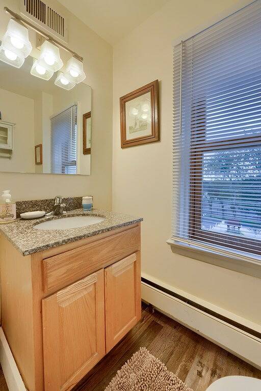 Spacious 4Br Stratton House: A Historic Downtown Stay Backing to Culp's Hill in Gettysburg, Adams County (PA)