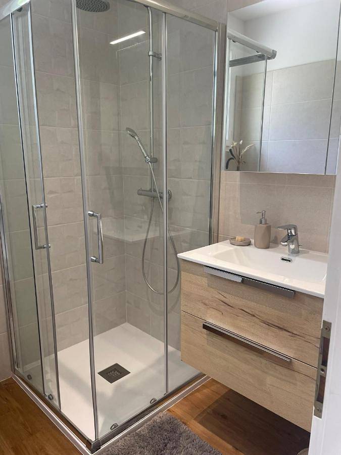 Maison d’hôte pour 3 personnes, avec piscine et jardin ainsi que bassin pour enfant et vue à Saint-Paul-de-Vence - 3