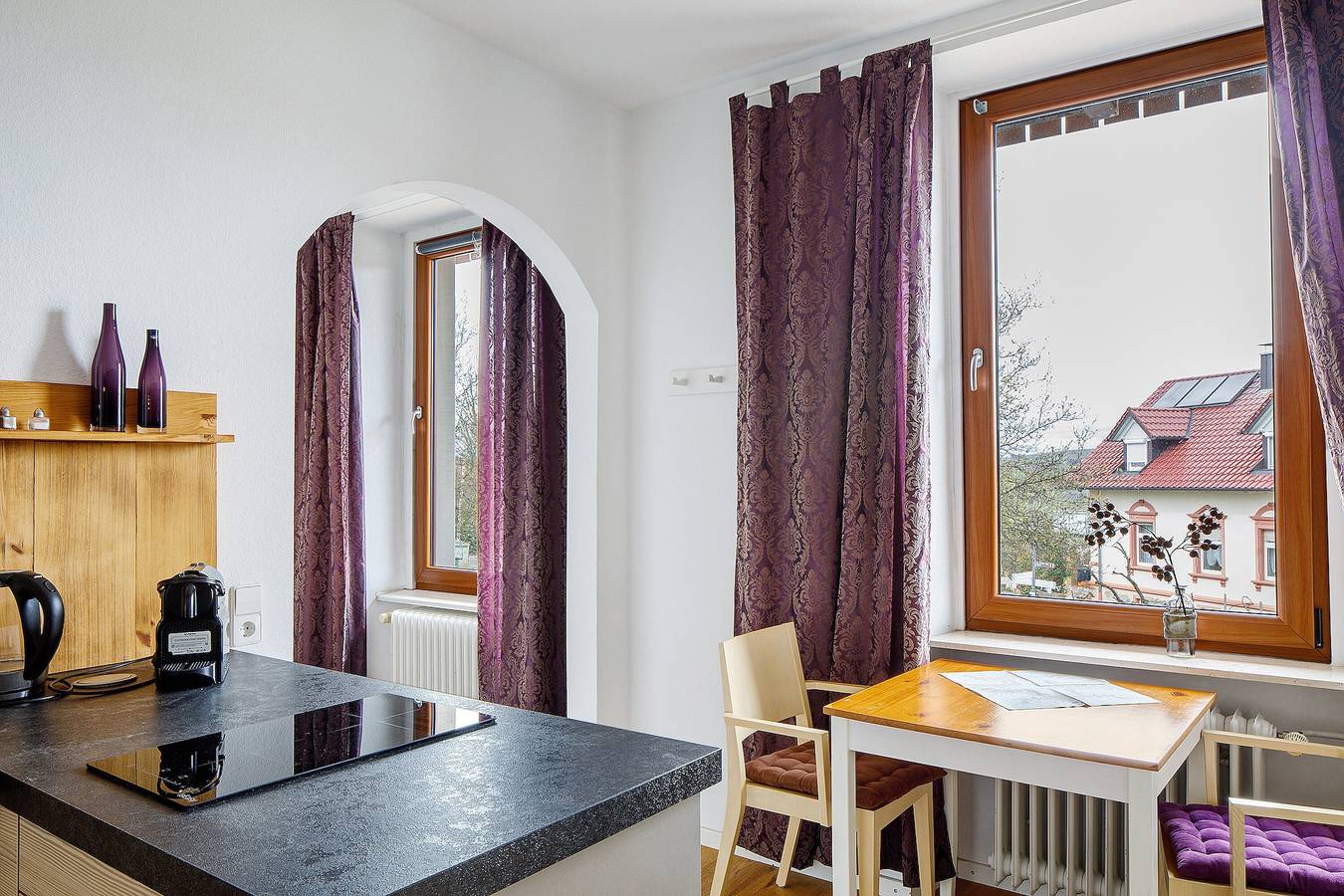 Country House Apartment in Hotel 'Landhaus' with Shared Garden and Wi-Fi in Oberrotweil, Vogtsburg im Kaiserstuhl