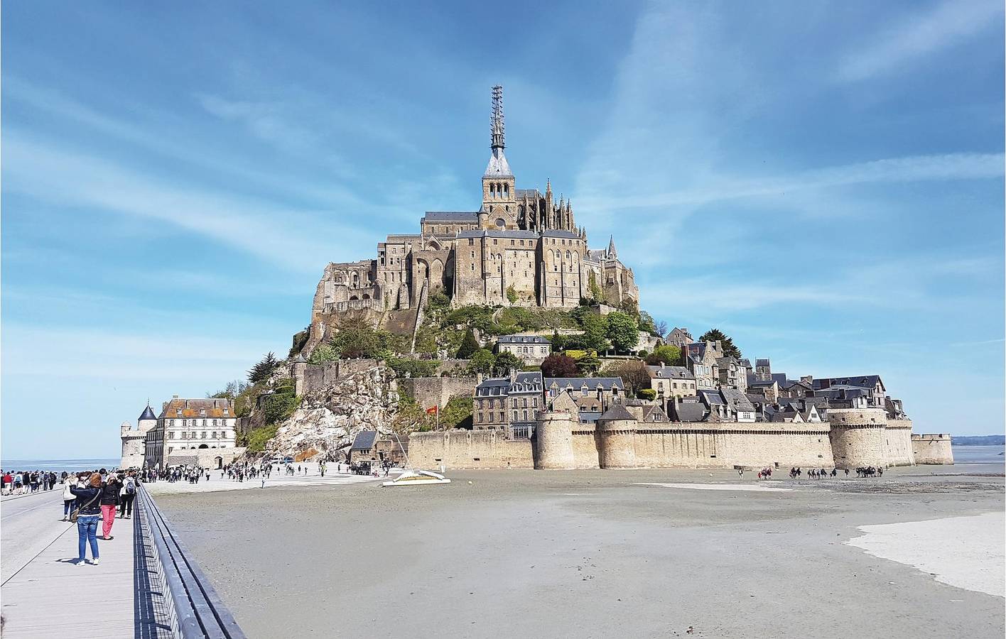 Ganze Ferienwohnung, Gemütliches Apartment mit Babybett, TV & Angeln in Hirel, Mont-Saint-Michel-Bucht