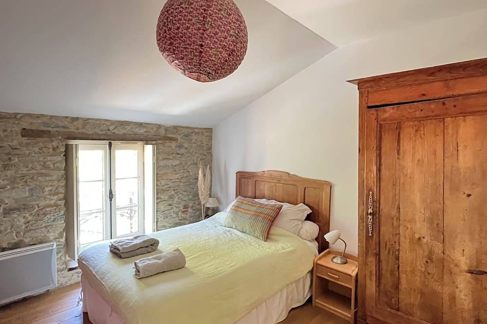 Maison familiale de caractère · Grand jardin arboré · Plages à 15 min in Saint-Julien-des-Landes, Vallée de la Loire