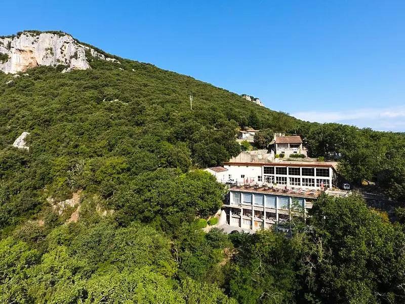 Pavilion 4 - 1 Schlafzimmer mit Terrasse + Clim + Tv 35m2 4 Personen in Salavas, Gorges de l’Ardèche