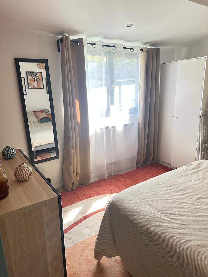 Location de vacances pour 4 personnes, avec jardin et piscine à Champs-sur-Marne - 4