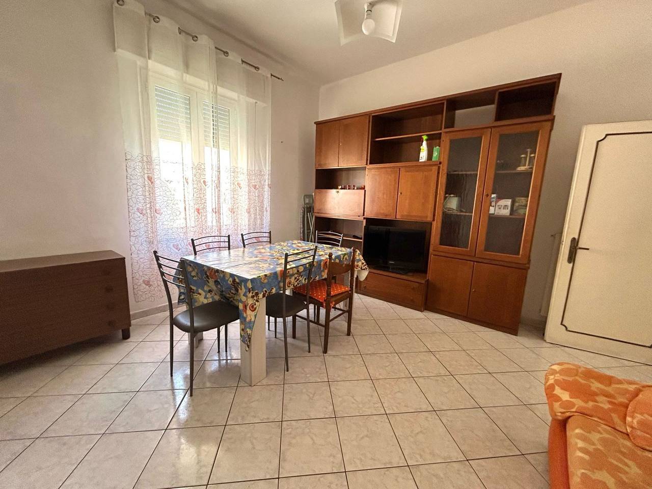 Ganze Ferienwohnung, Ferienwohnung für 6 Personen mit Balkon in Follonica, Etruskische Küste