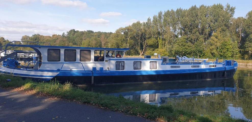 Bateau pour 6 personnes, avec vue et terrasse dans Hauts-de-France - 2