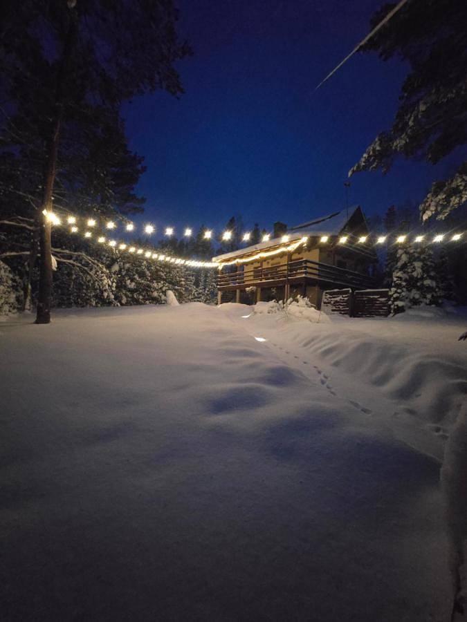 Domek letniskowy dla 10 osób, z ogród i sauna oraz basen i jacuzzi na Kaszuby