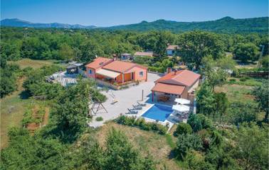 Ferienhaus für 8 Personen, mit Terrasse in Labin