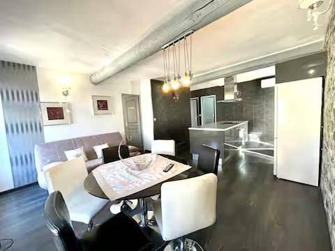 Gîte pour 4 personnes, avec terrasse dans Office De Tourisme Des Saintes Maries De La Mer - 2