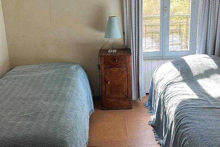 Location de vacances pour 10 personnes, avec Balcon et Jardin à Saint-Hippolyte-le-Graveyron - 4