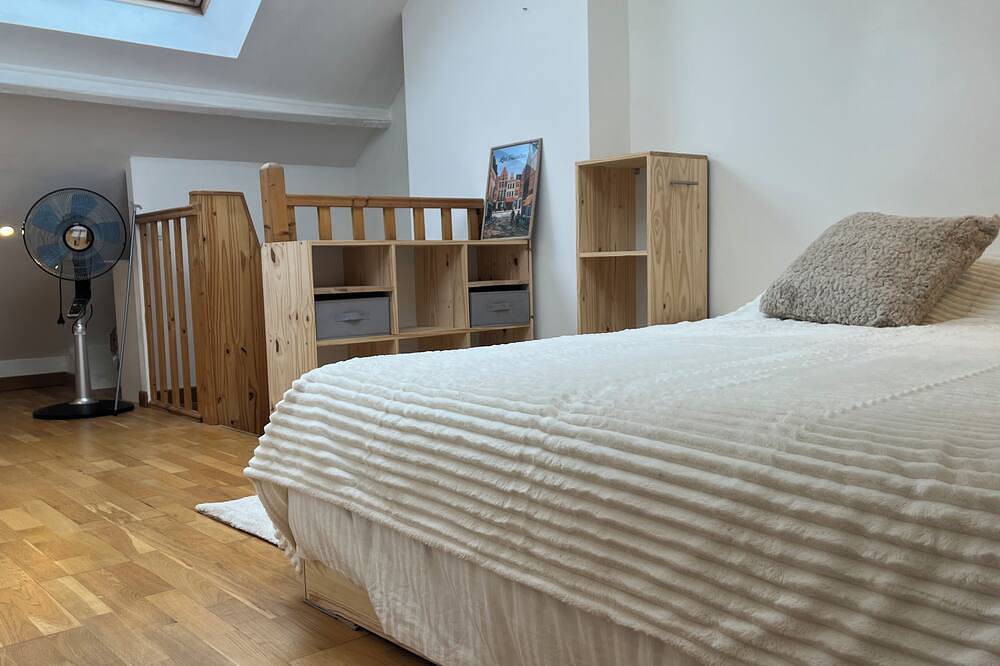 5-minute walk from Euratech and the metro, charming little typical Lille house in Lille, Lille und Umgebung