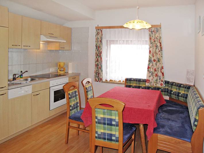 Ferienwohnung für 4 Personen, mit Terrasse und Garten sowie Sauna in Sarntal - 3