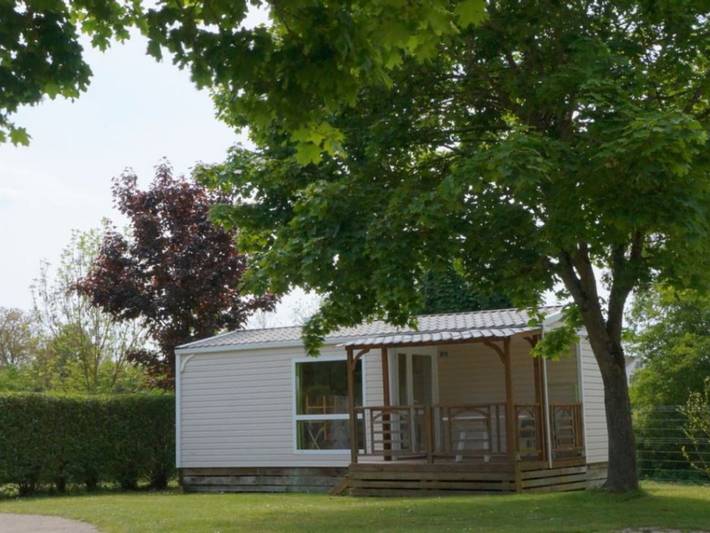 Mobil home pour 6 personnes, avec Jacuzzi ainsi que Terrasse et Piscine dans l' Aube