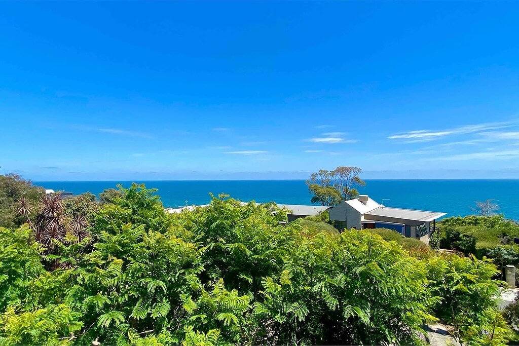 Oceanfront | Kids Pet Friendly | Pool Spa Bar Gym in Melbourne, Mornington Peninsula