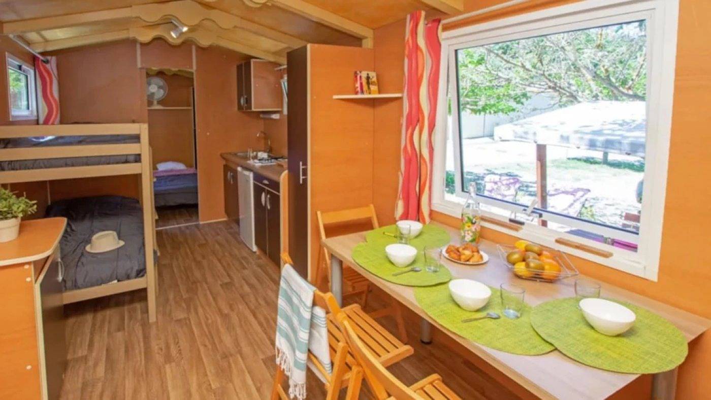 Zecamping 3* pet friendly mobil-home clim 19m2 4 pers in Bauduen, Brignoles Region