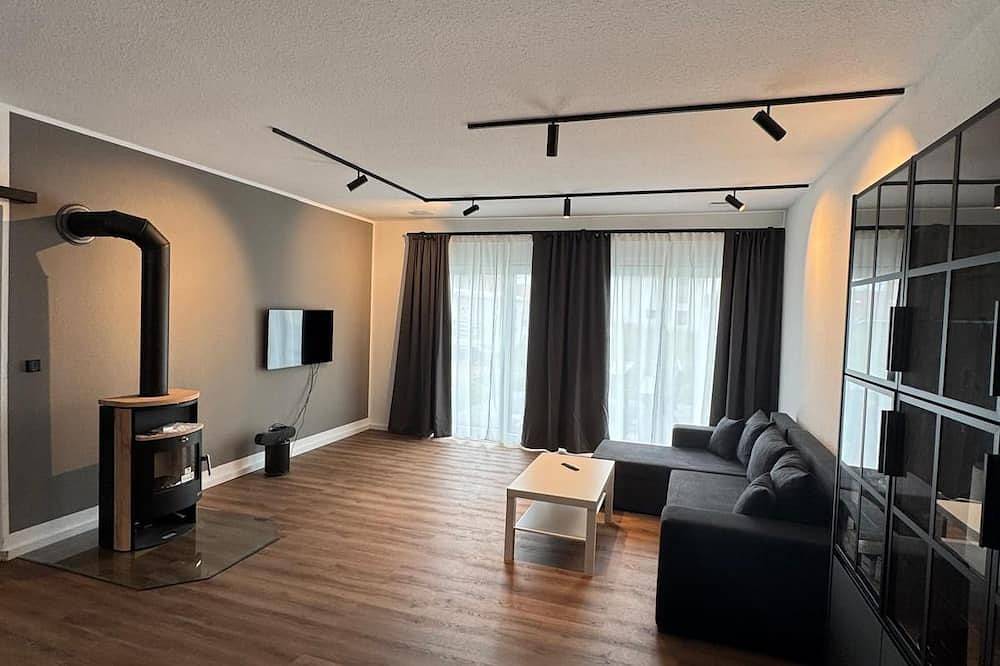 Special accommodation with its very own style, modern and lovingly furnished, in Samtens, Rügen