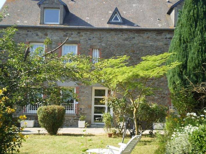 Chambre d’hôte pour 2 personnes, avec vue et terrasse