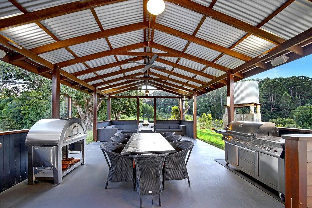 Holiday Home for 10 People in Noosa Shire