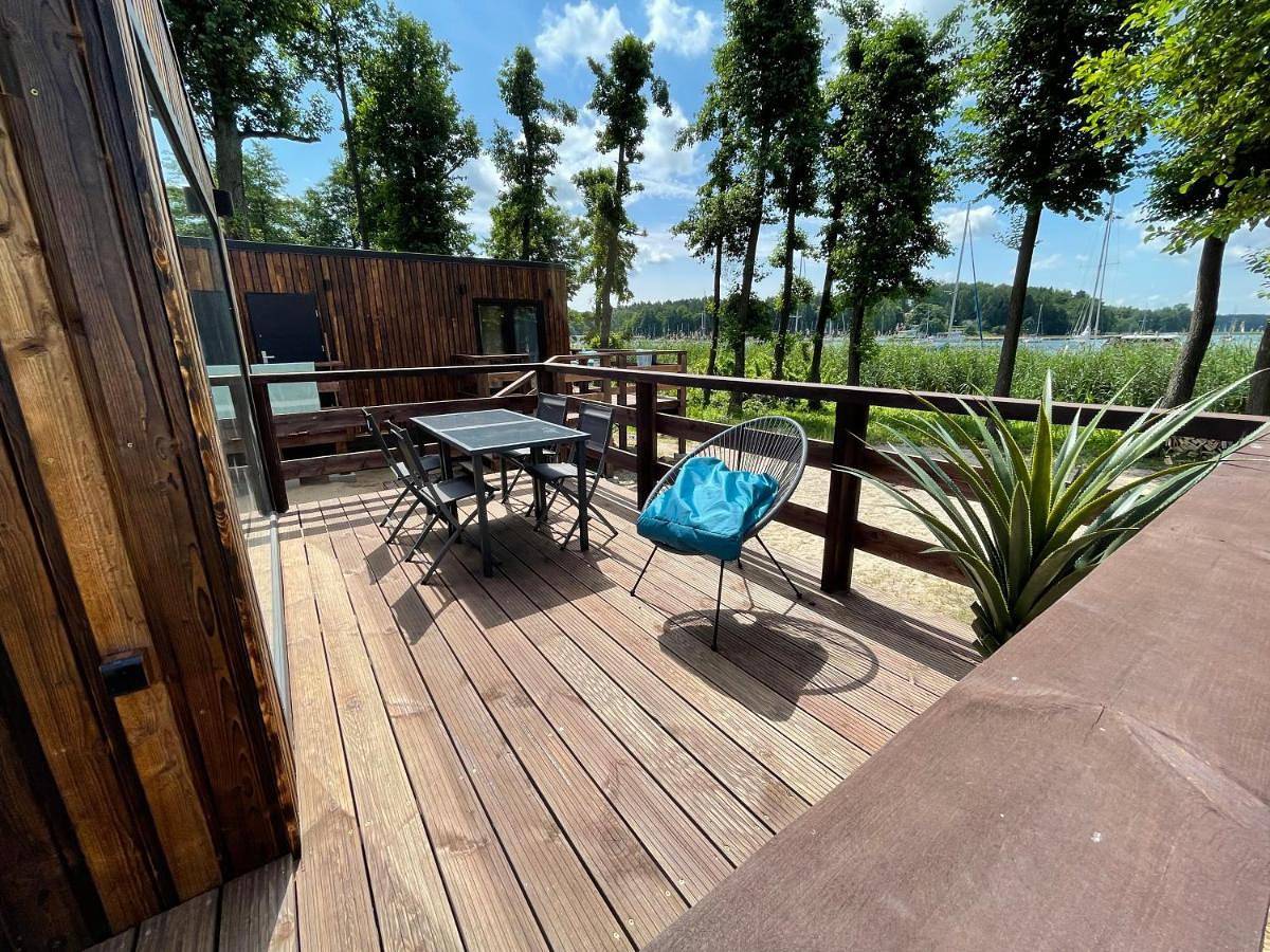 Xoxo Lake House in Lötzen, Löwentinsee
