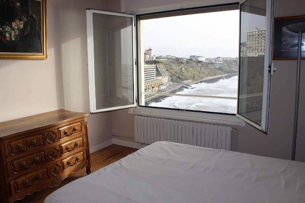Appartement entier, Appartement  , comme un bateau sur la mer . Classement trois étoiles avec garage in Biarritz, Région de Bayonne