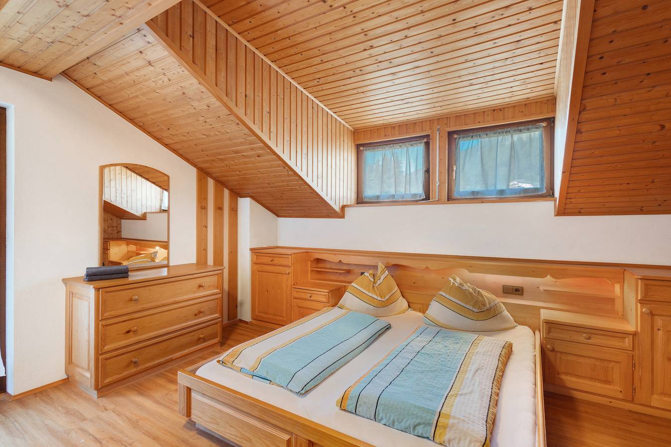 Zimmer 'Pension Waldheim 10' mit Bergblick, Gemeinschaftsgarten und Wi-Fi in Ahrntal, Zillertaler Alpen
