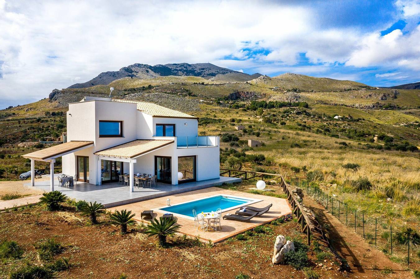 Casa vacanza a Vallo di Mazara a partire da 421€ a notte