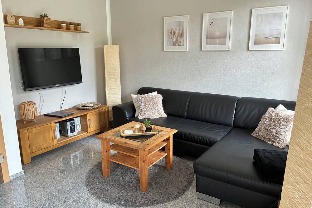 Ferienhaus Kilian - mit Seeblick und eingezäuntem Garten in Strandnähe in Geeste, Hasetal