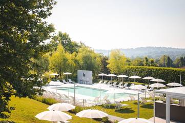 Hôtel pour 3 personnes, avec sauna et jardin ainsi que piscine et jacuzzi à Varèse