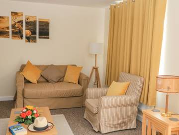 Holiday Home for 5 People in Dawlish, Devon, Photo 3