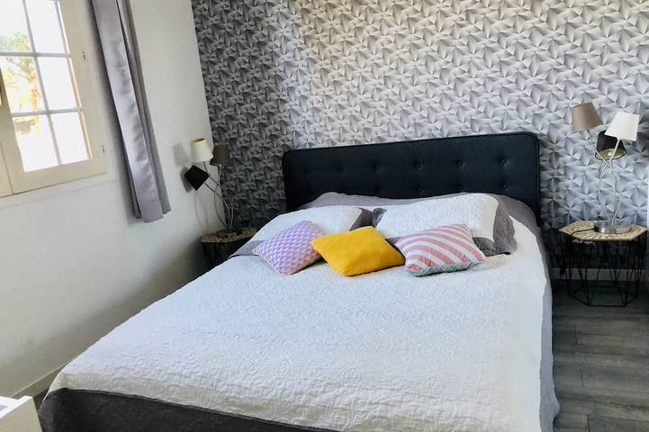 Location de vacances pour 4 personnes, avec jardin à Montesquieu-des-Albères - 2