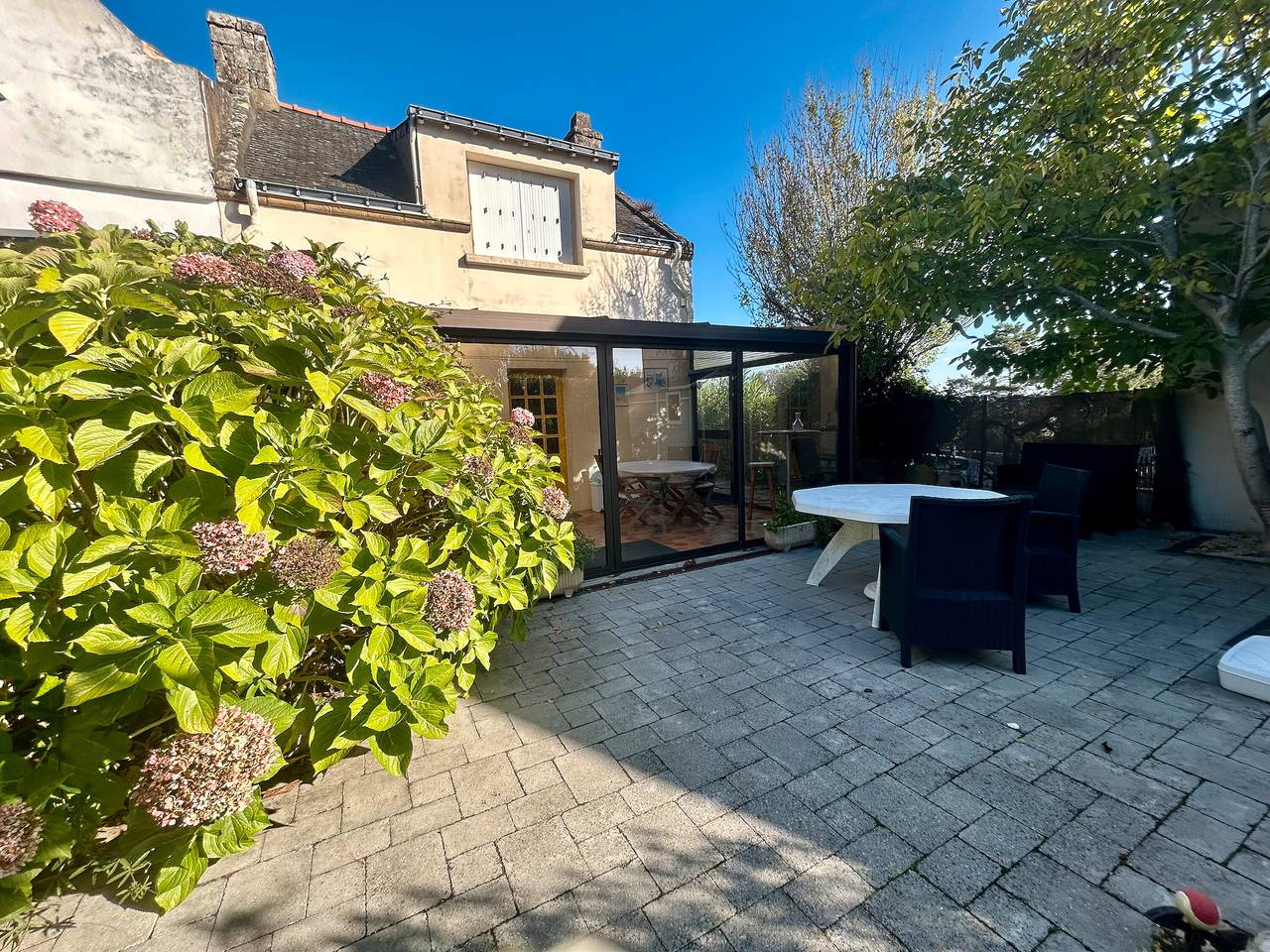 Casa vacacional 'Maison Proche De La Mer' con terraza cerca del mar in Arzon, Côte des Mégalithes