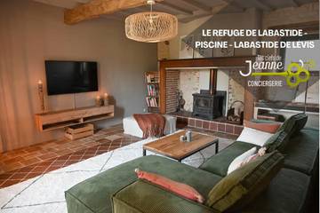 Gîte pour 9 personnes, avec piscine et jardin ainsi que terrasse et vue à Labastide-de-Lévis