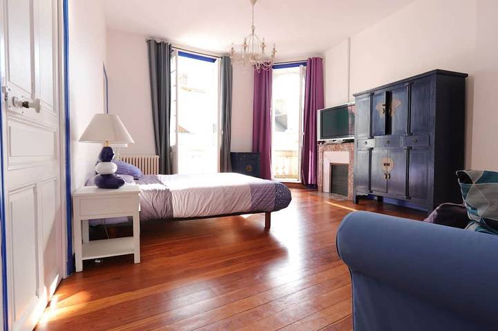 Location de vacances pour 12 personnes, avec terrasse dans Office De Tourisme Du Chateau D Olonne - 4