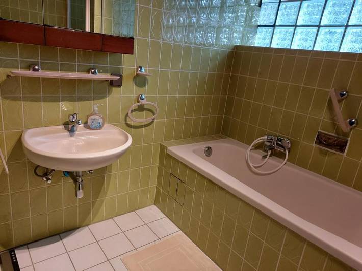 Ferienwohnung für 9 Personen, mit Balkon und Terrasse sowie Garten und Ausblick in Lindenfels