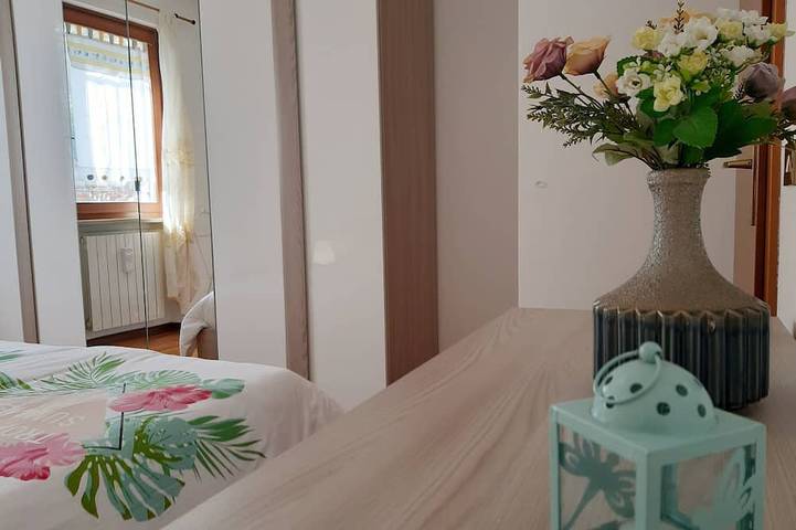 Ganze Wohnung, Wohnung Agnese mit Seeblick, Pool, privater Garage und privatem Garten in Brenzone, Gardasee-Berge