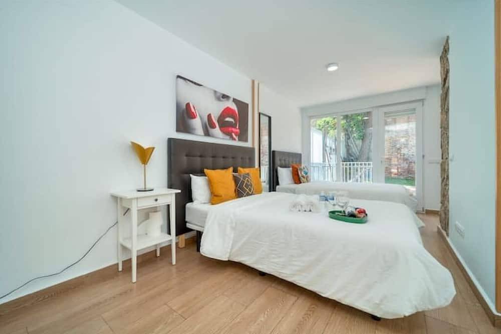 Casa Grande Casacafé 20 Personas in Pozuelo de Alarcón, Madrid Province