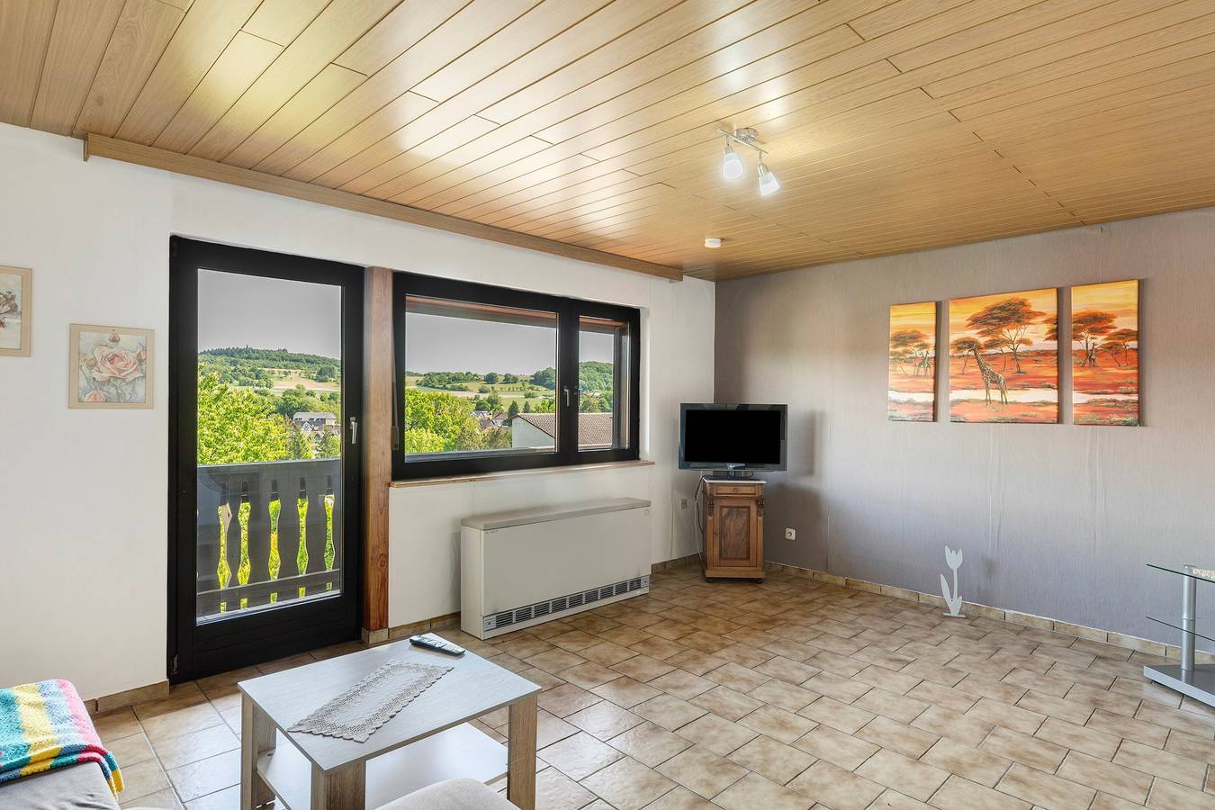 Ganze Wohnung, Ferienwohnung "Wallisch" mit privater Terrasse, privatem Garten und Wlan in Schotten, Vogelsberg Region
