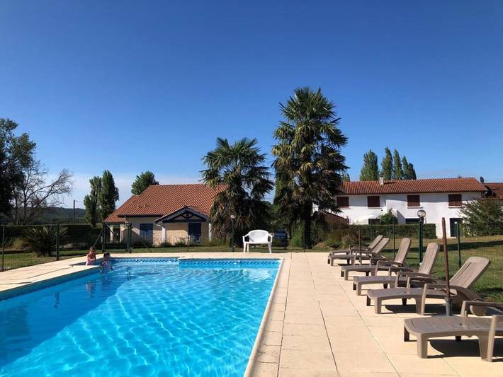 Maison de vacances pour 6 personnes, avec Terrasse ainsi que Jardin et Piscine