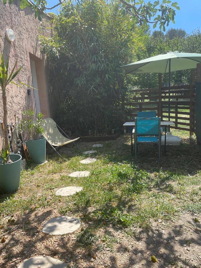Apartamento de vacaciones para 2 personas, con piscina y jardín - 1
