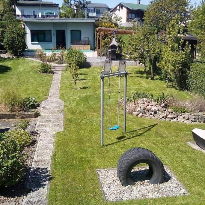 Ferienwohnung für 4 Personen, mit Terrasse und Garten sowie Ausblick in Burg Stargard