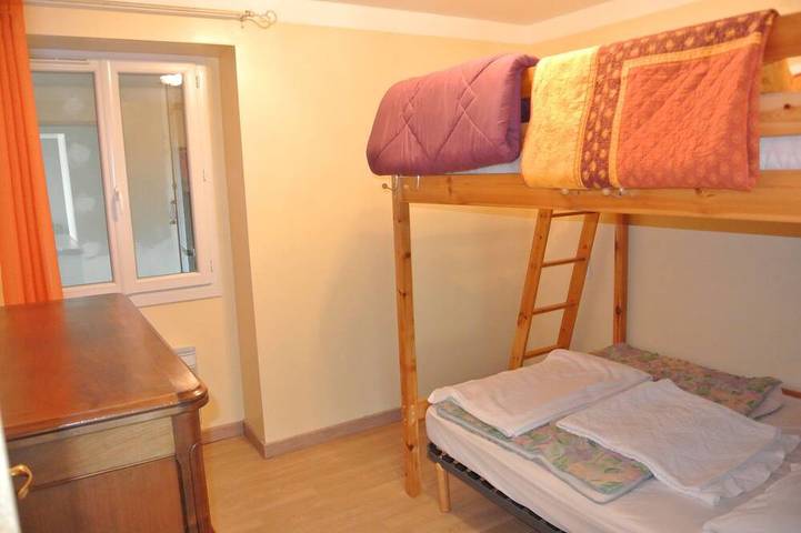 Gîte pour 6 personnes, avec jardin à Buisson - 4