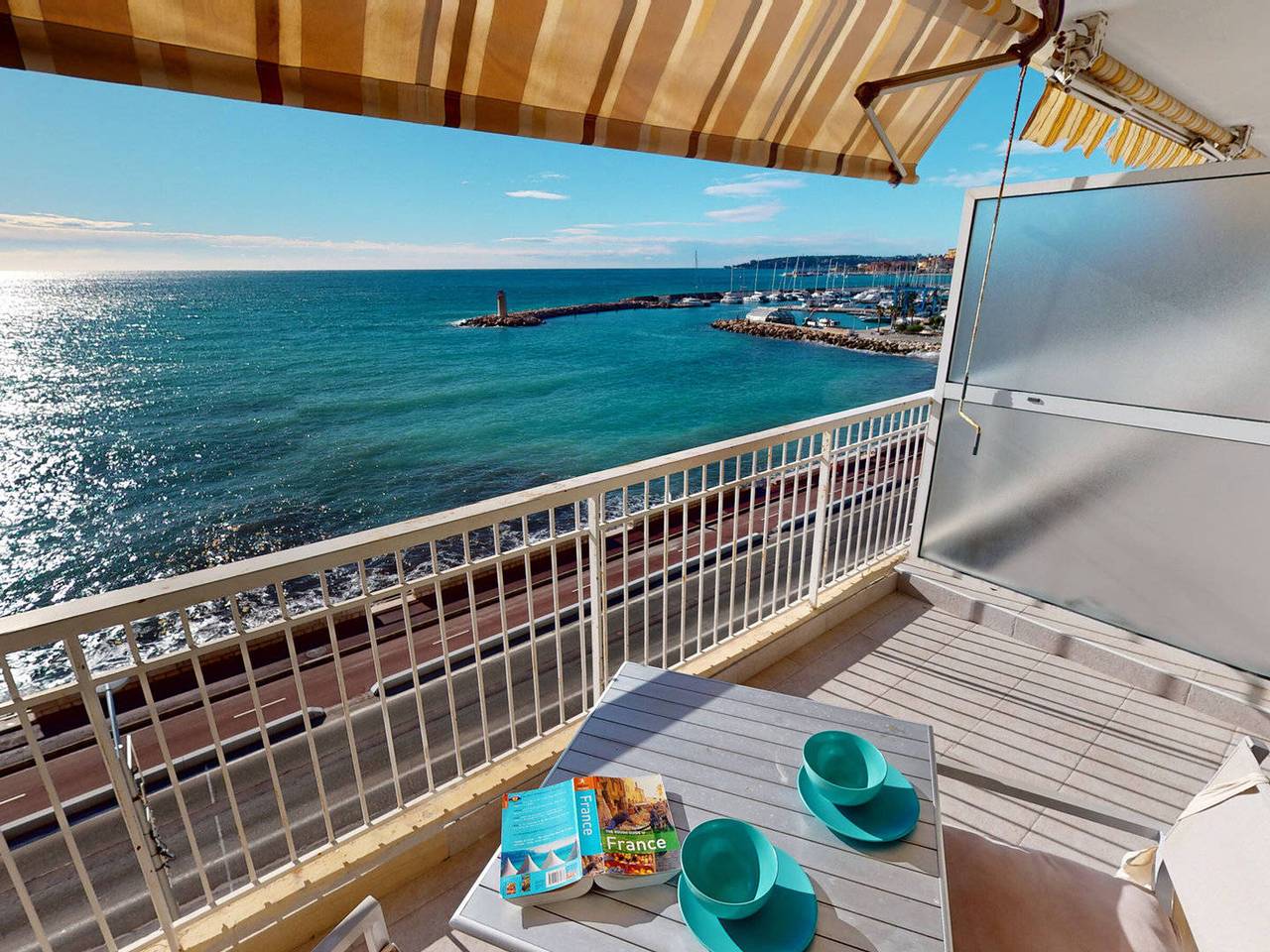 Ganzes Studio, Klimatisiertes Studio mit Terrasse am Meer in Menton, Nizza und Umgebung
