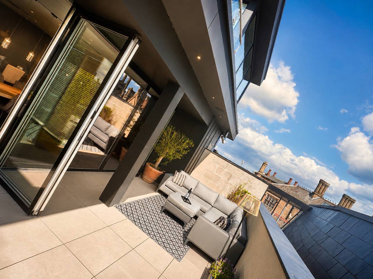 Entire apartment, Luxury two story Penthouse with roof top terrace in Shrewsbury, Shropshire